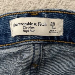 Abercrombie The Mom High Rise 28xs